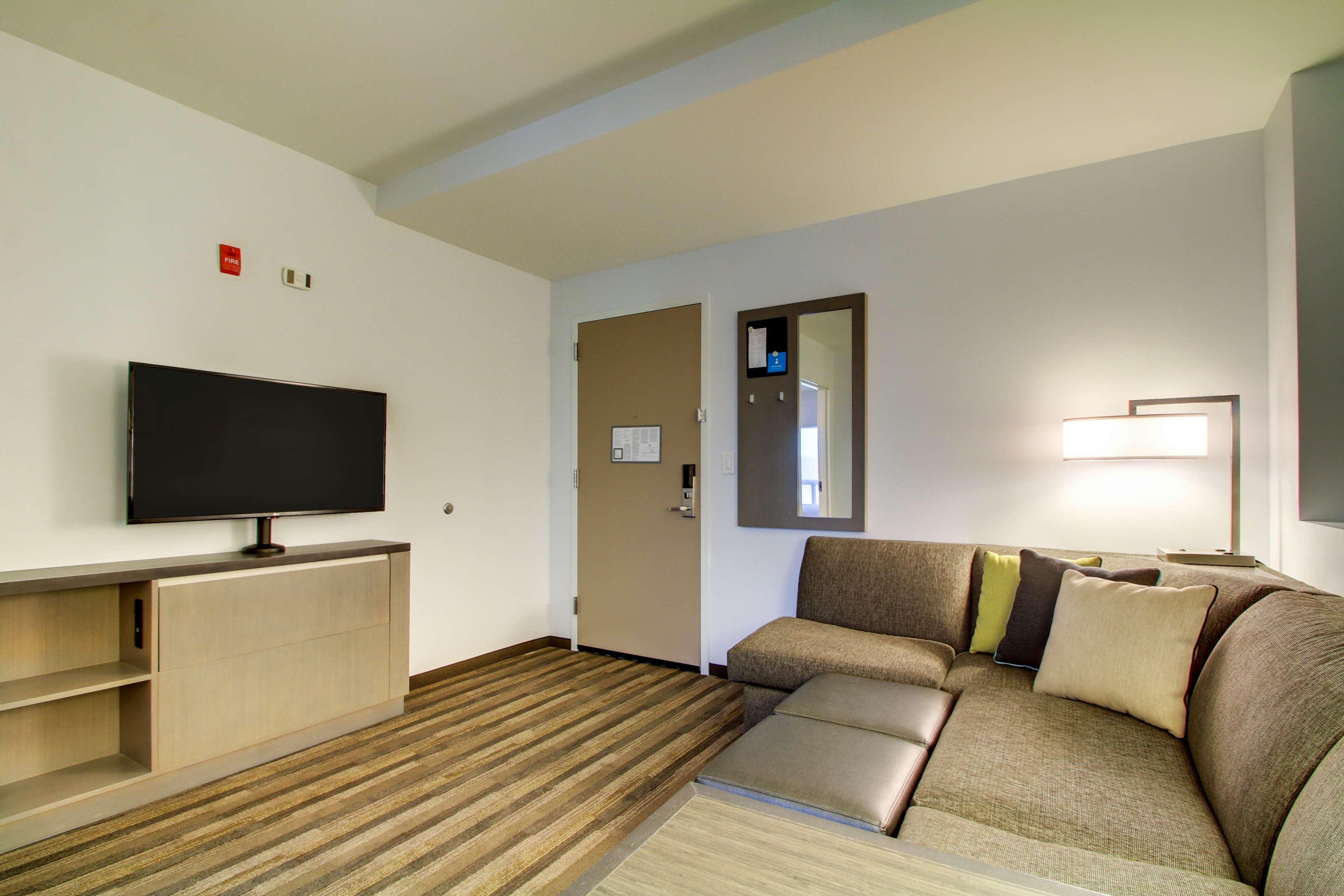 Hyatt House Chicago/evanston Hotel