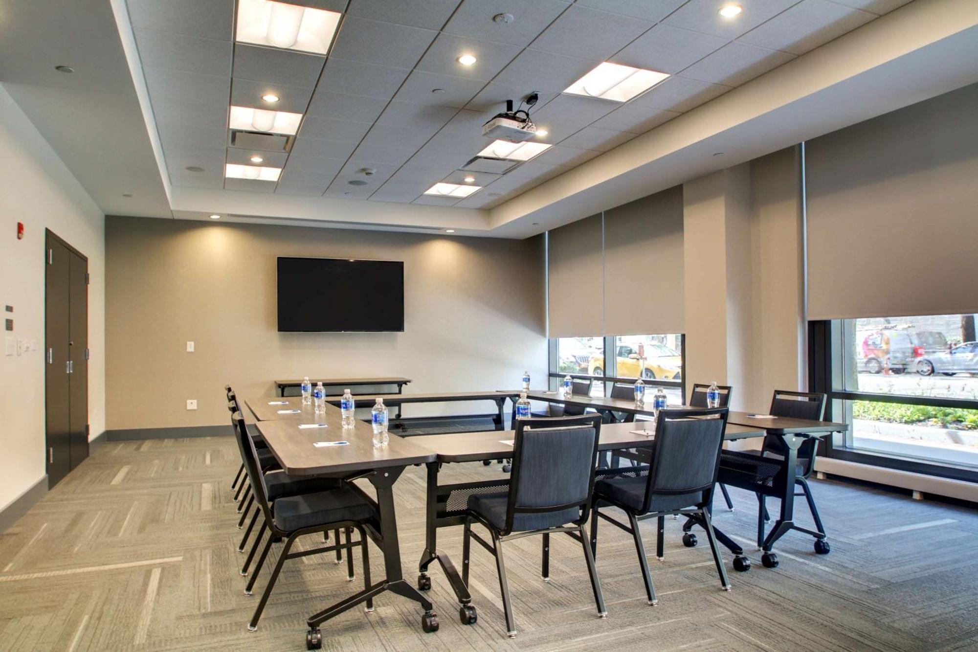 Hyatt House Chicago/evanston 3*