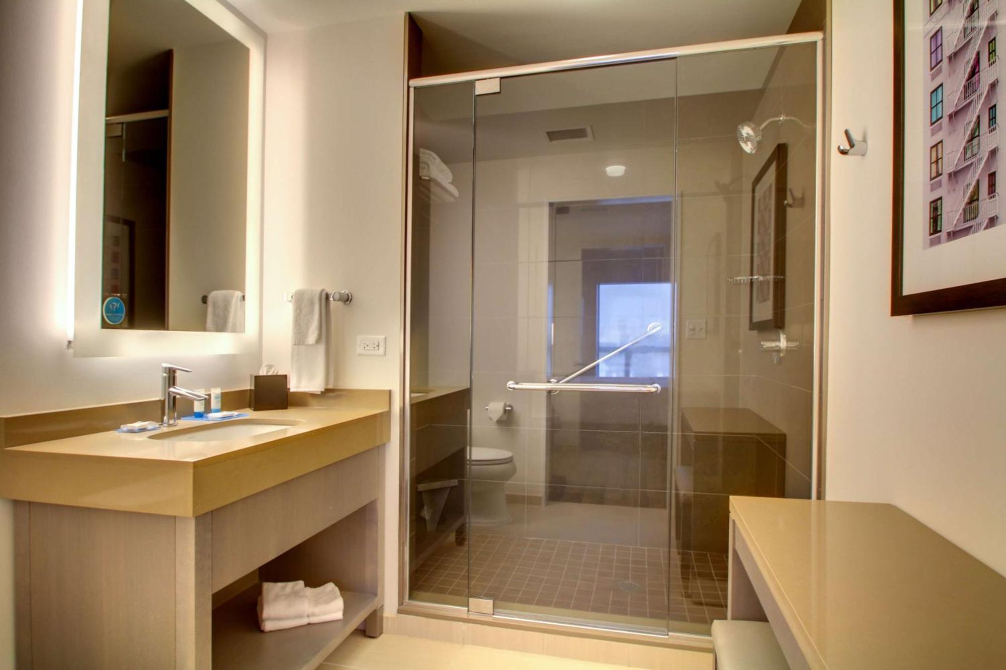 Hyatt House Chicago/evanston Hotel